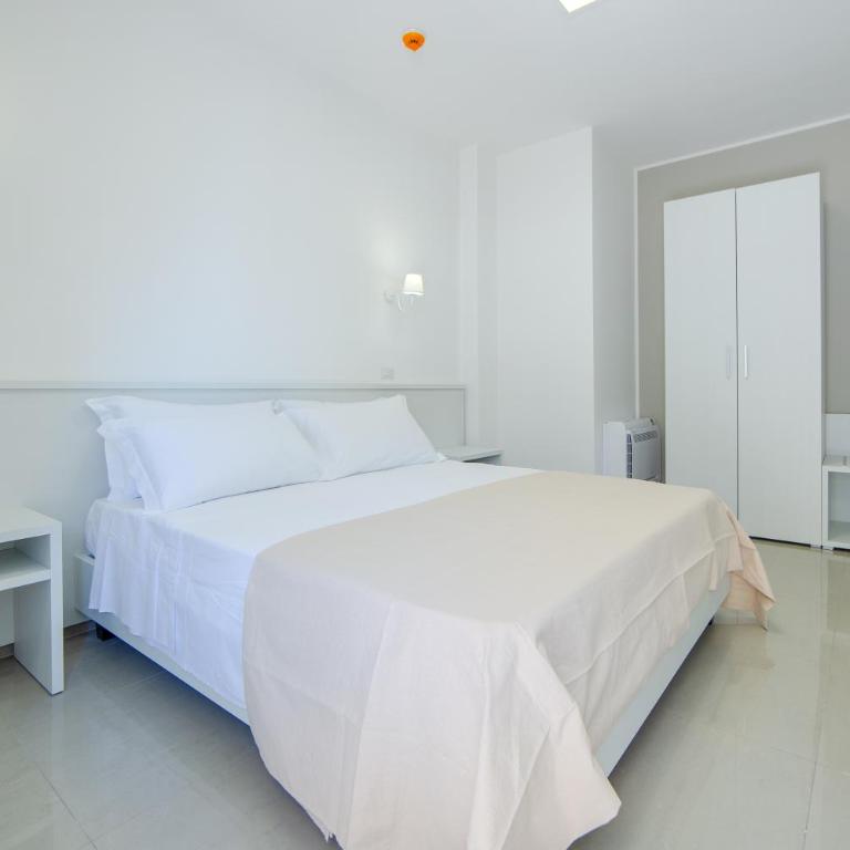 Smart Hotel Ugento - Camera Matrimoniale con Vista Giardino - 4