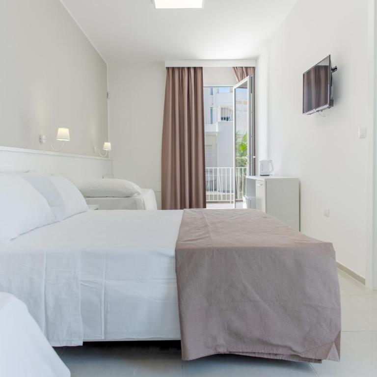 Smart Hotel Ugento - Camera Familiare - 2