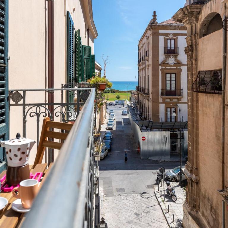 Celestre all'Alloro by DomuSicily - Appartamento con Vista Mare - 4
