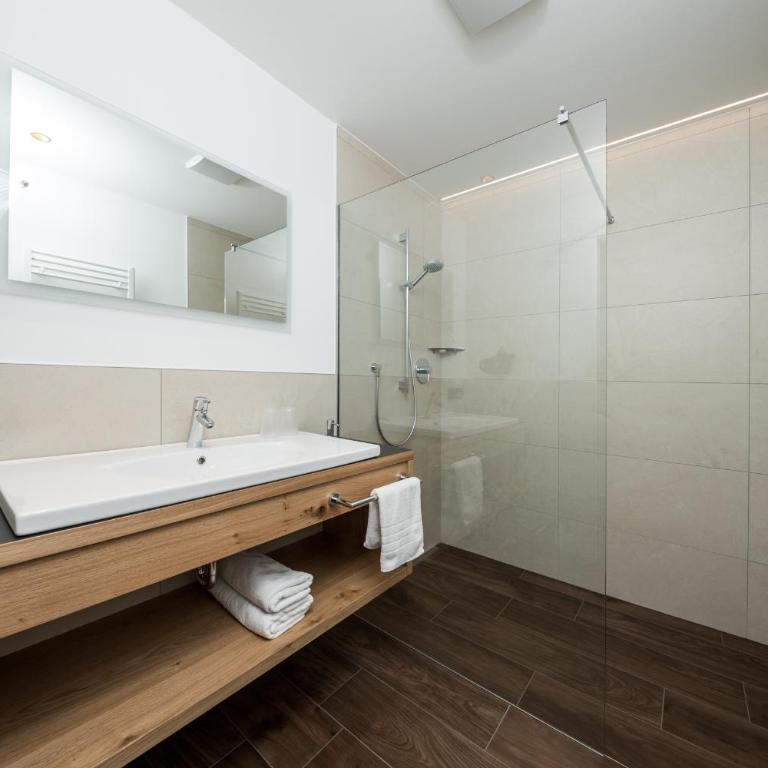 Hotel Landgasthof Weingut Seeperle - Junior Suite con Balcone - 2