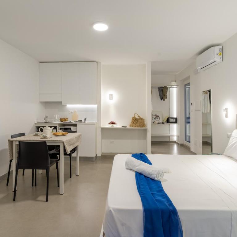 SMERALDO RESIDENCE - Monolocale con Vista Mare - 8