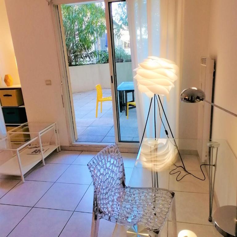 Studio neuf 25 m2, terrasse 35 m2 proche port Nice, Centre ville - Appartement 1 Chambre - 5