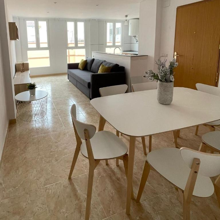 UIM Mediterraneo Poeta 4 Wifi - Apartamento de 3 dormitorios - 1
