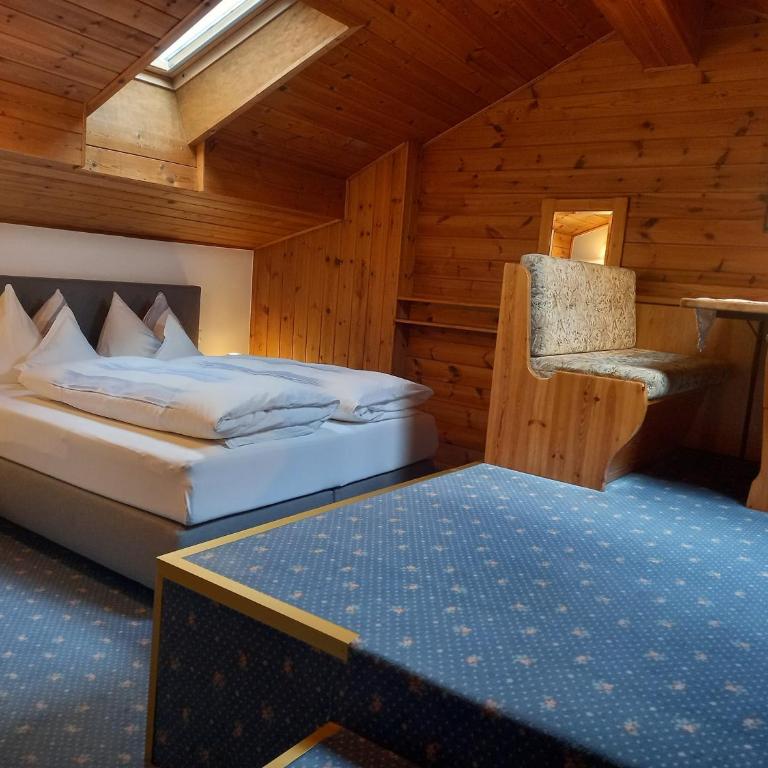 Garni Meinrad - Economy Doppelzimmer - Dachgeschoss - 1