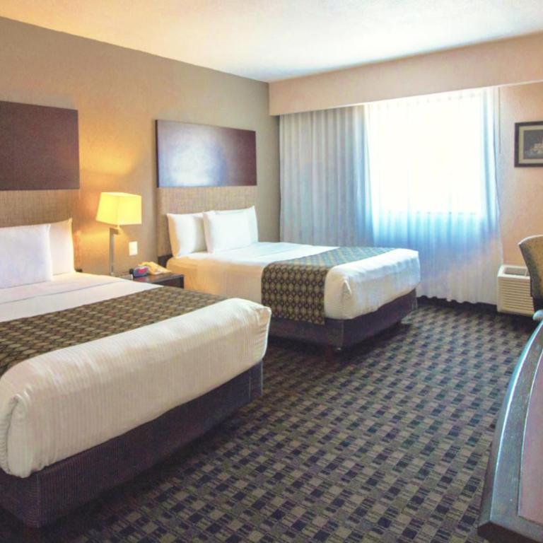 CHN Hotel Monterrey Norte, Trademark Collection by Wyndham - Queen Room with Two Queen Beds - Non-Smoking - 6