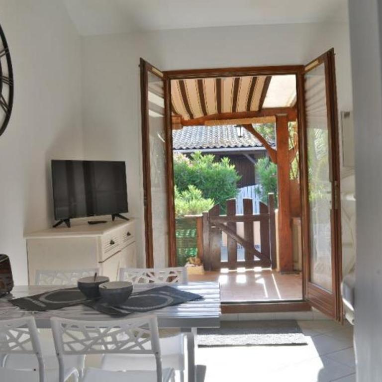 LES PATIOS DE LA MER villa 4 pers proche de la plage Clim parking - Casa de 2 dormitorios - 7