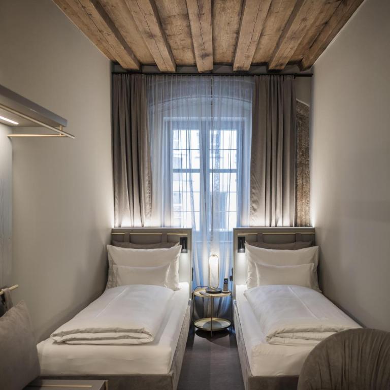 Altstadthotel Weisses Kreuz - Zweibettzimmer - 7