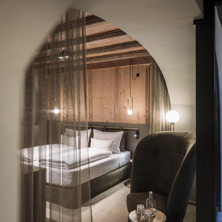 Altstadthotel Weisses Kreuz - Tiroler Suite - 3