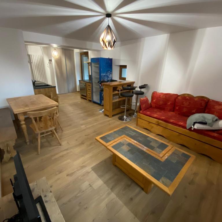 Appartement 75m2 duplex au cœur du village de Queige - Apartment mit 2 Schlafzimmern - 2