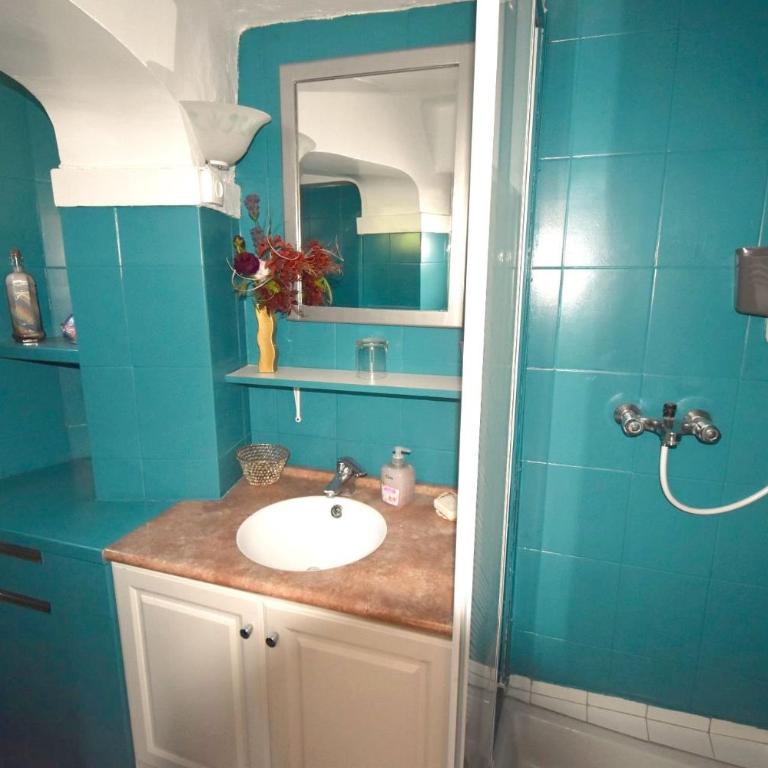 Studio climatisé et sa terrasse privée en villa - Studio - 4