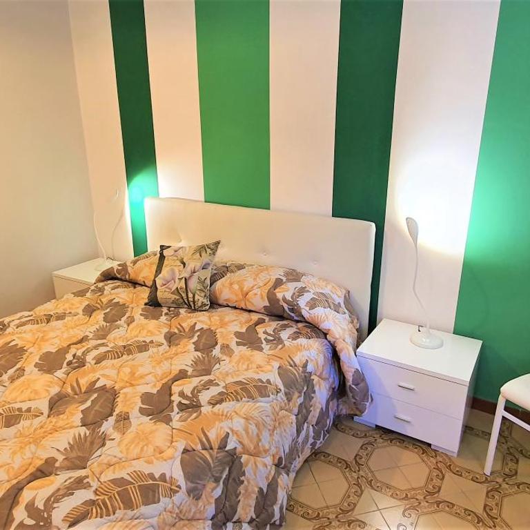 B&B Le Quattro Stagioni - Camera Matrimoniale con Bagno Privato - 2