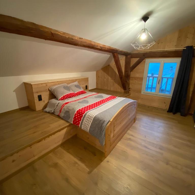 Appartement 75m2 duplex au cœur du village de Queige - Apartment mit 2 Schlafzimmern - 1