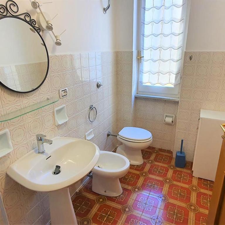 B&B Le Quattro Stagioni - Camera Matrimoniale con Bagno Privato - 1