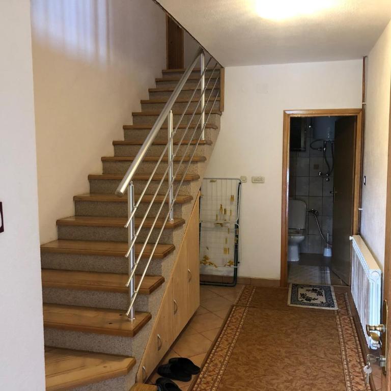 House Greda - Three-Bedroom House - 8