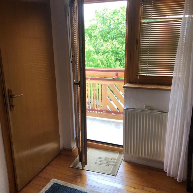 House Greda - Three-Bedroom House - 21