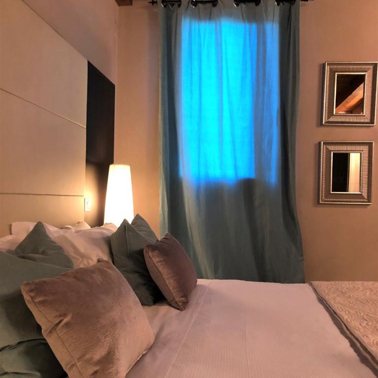 Villa Giotto Luxury Suite & Apartments - Appartamento con Balcone - 2