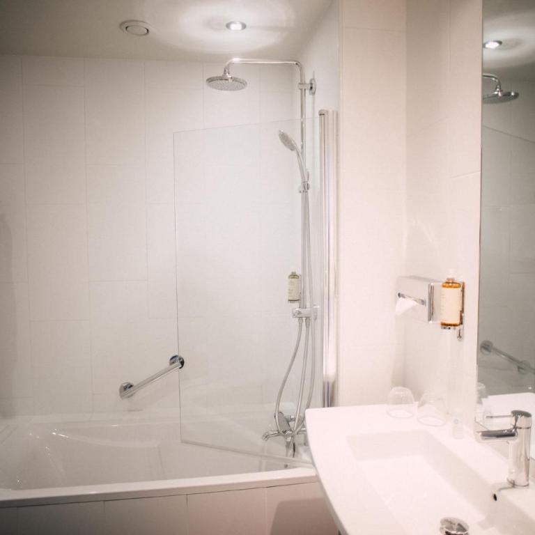 Best Western Plus La Corniche - Suite Supérieure - Vue sur Mer - 7