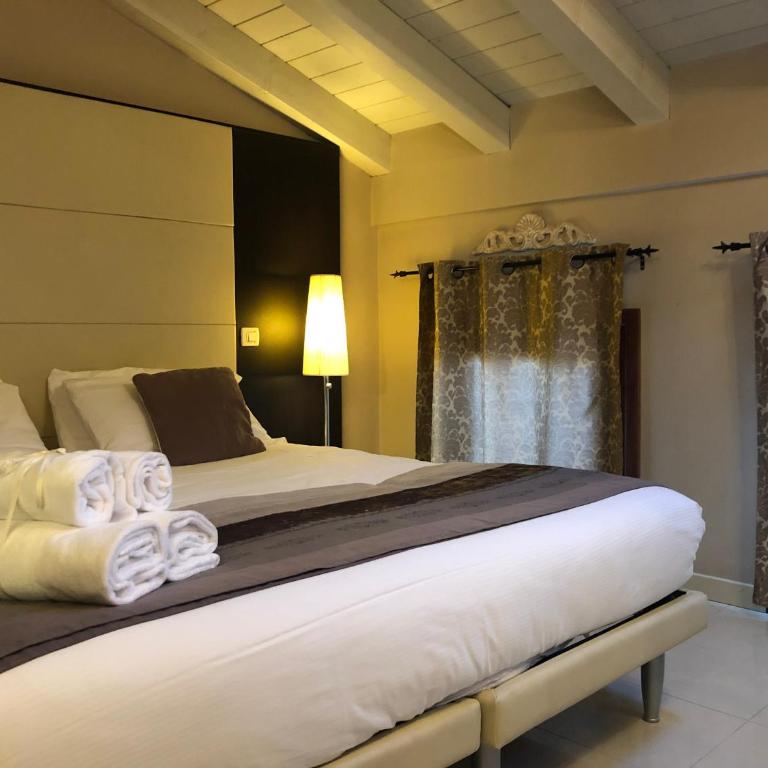Villa Giotto Luxury Suite & Apartments - Appartamento Deluxe - 4