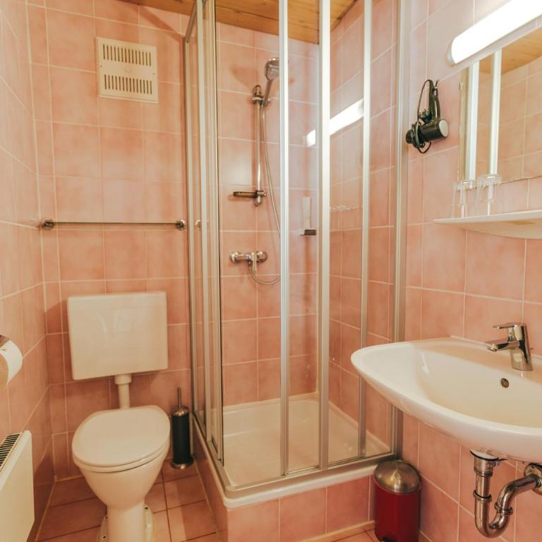 Gästezimmer & Buschenschank mit Weingut Hack-Gebell - Doppelzimmer - 4
