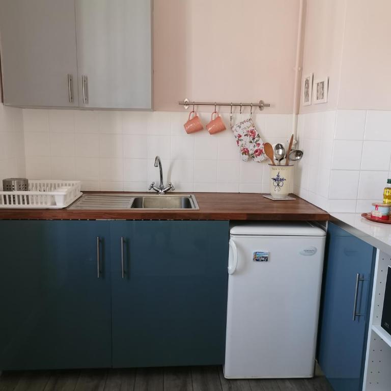 Studio calme et très lumineux, au pied de notre Dame de la Garde - Appartement 1 Chambre - 11
