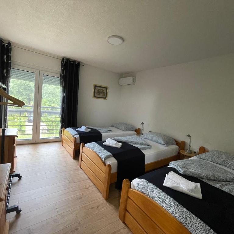 Una Verde - Two-Bedroom House - 13