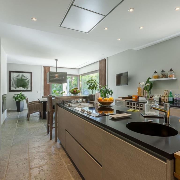 Villa in Juan-Les-pins with heated pool - Villa - 11