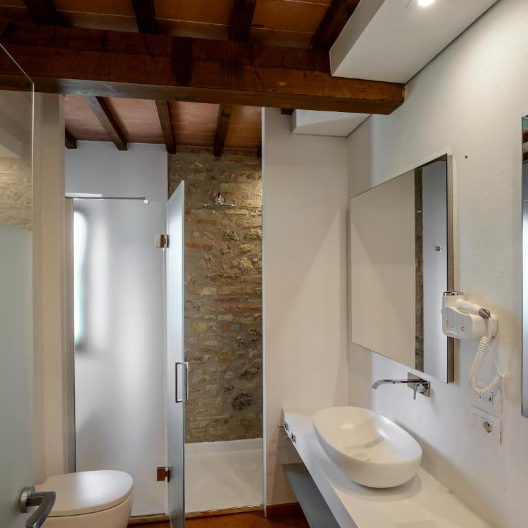 Tenuta Sovestro - Agriturismo e winery - Superior Double Room First Floor - 4