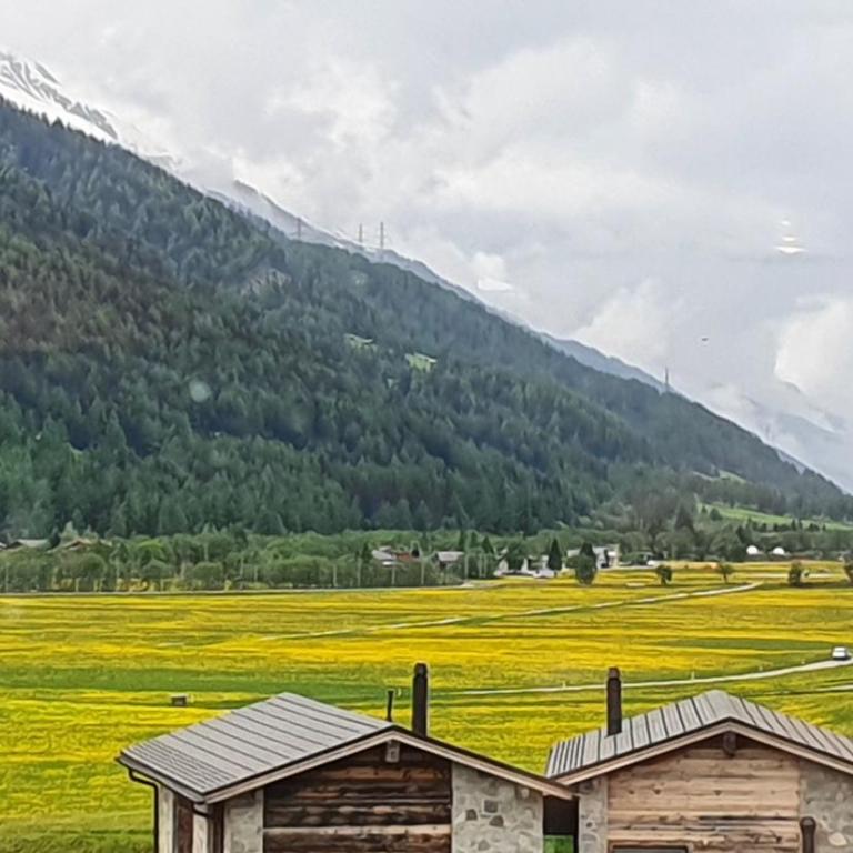 Chalet Breithorn- Perfect for Holiday with Amazing View! - Loft-Apartment B mit Whirlpool - 10