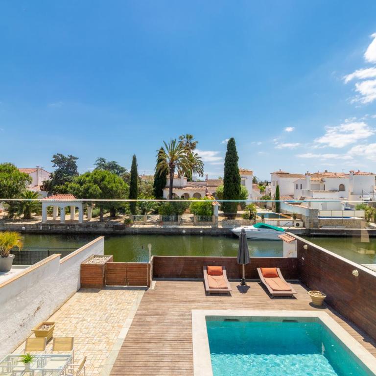 Apart-rent Casa al canal Llobregat 0106 - Villa con piscina privada - 3