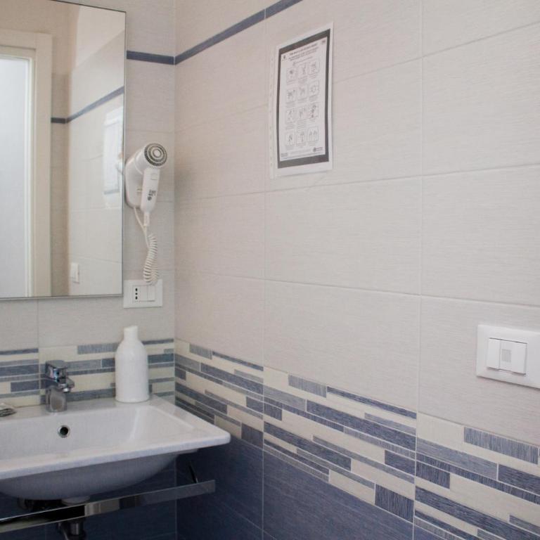 Hotel Sant'Orsola City House Collection by GSA Hotels - Camera Matrimoniale/Doppia con Letti Singoli - 24