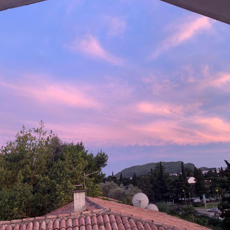 Villa Vojnic - Dvokrevetna Soba sa Bračnim Krevetom sa Balkonom i Pogledom na More - 18