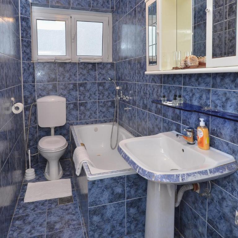 Apartments Petkovic Budva - Studio s Pogledom na Vrt - 2