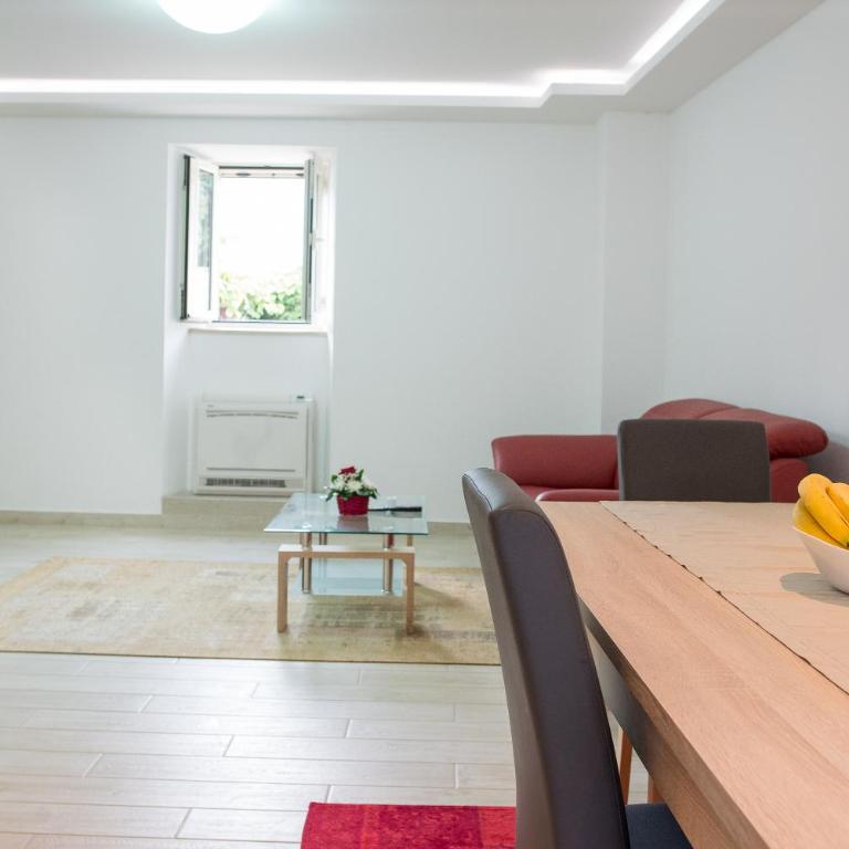 Apartments D&V - Apartment with Garden View - 10