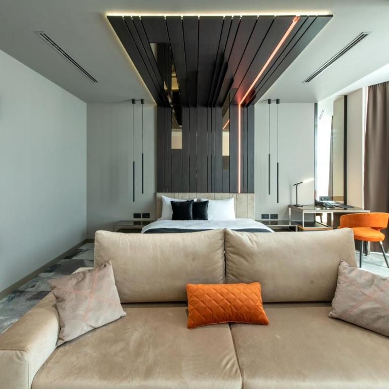 Hotel Ženeva Lux - One-Bedroom Suite with Balcony - 8
