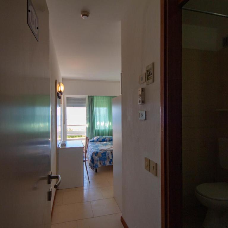 Hotel Ambra - Camera Singola con Balcone - 8