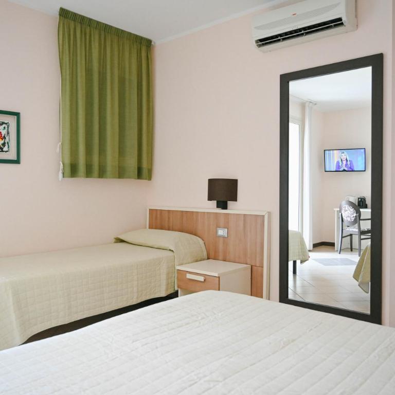 Stella del Sud - Camera Familiare con Balcone - 7