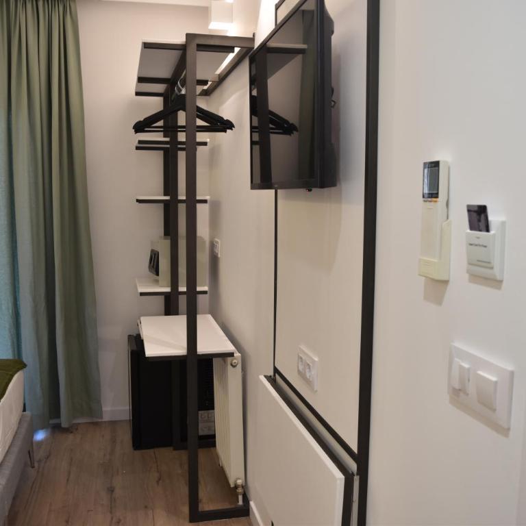 Casp Green House - Twin Room with Balcony - 13