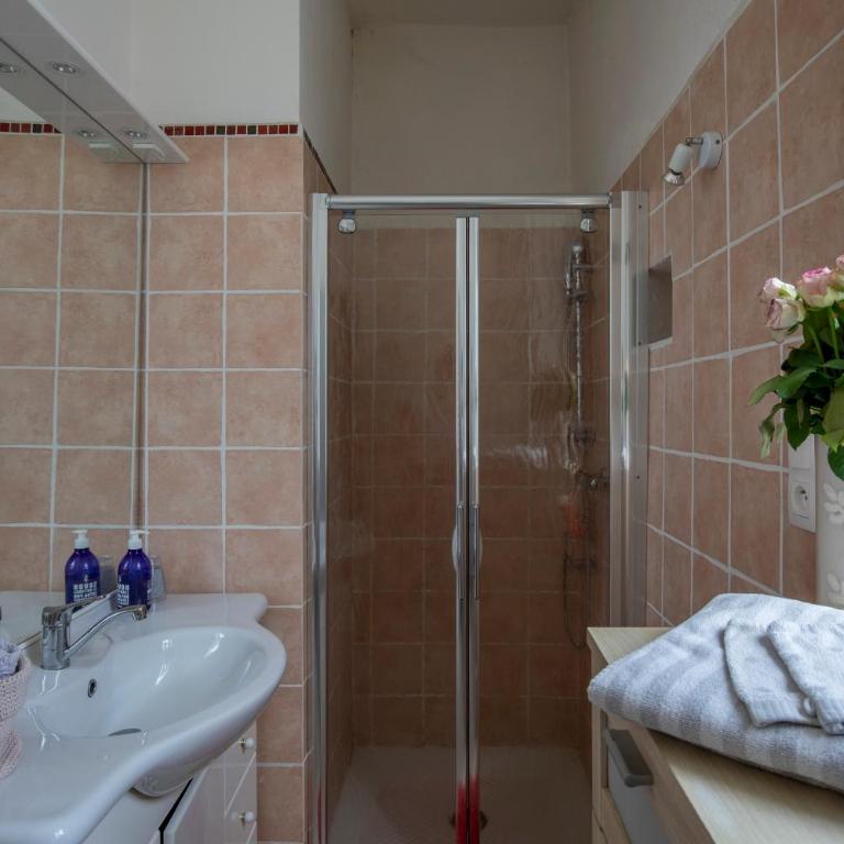 Le Refuge Secret du Ventoux Maison Authentique avec Jardin Privé et Charme Provençal - Casa con 1 Camera da Letto - 32