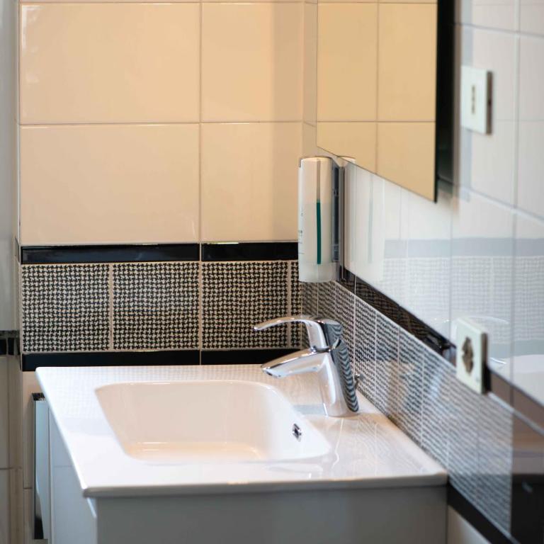 Residence Il Melograno - Appartamento Comfort - 9