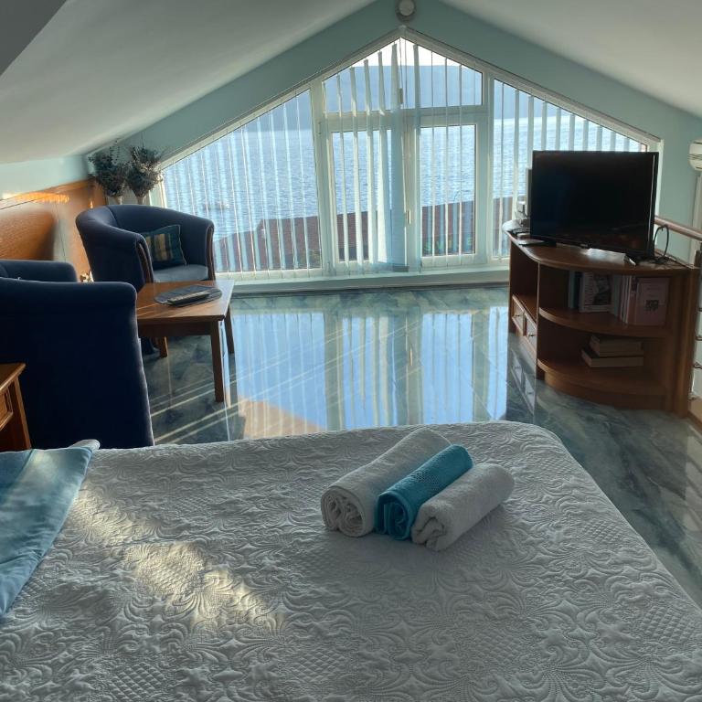 Tazex Apartments - Duplex one Bedroom Apartment with Balcony and Sea View - 4