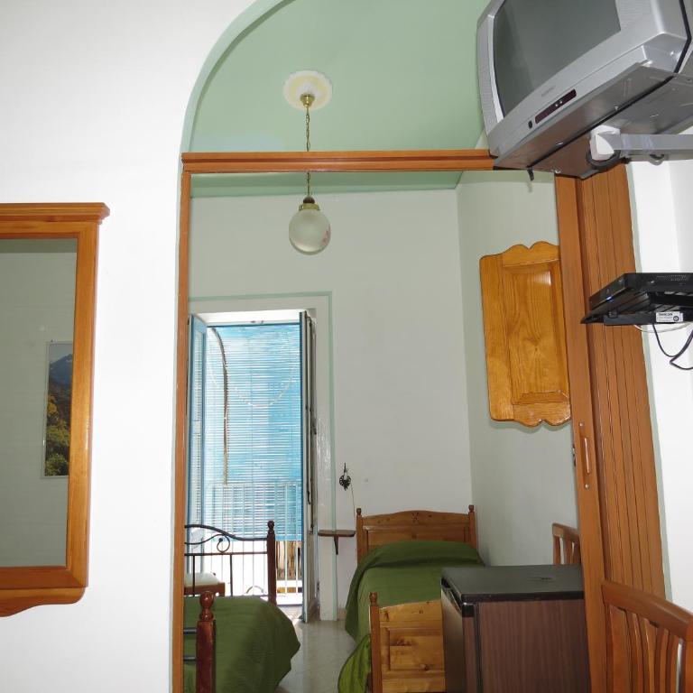 Casa Vittorio B&b - Deluxe Quadruple Room - 9
