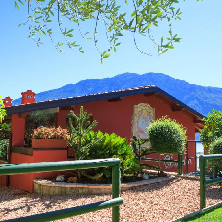 Relax Hotel Villa Gardenia & Villa Oleandra - Superior Double or Twin Room with Lake View - 1