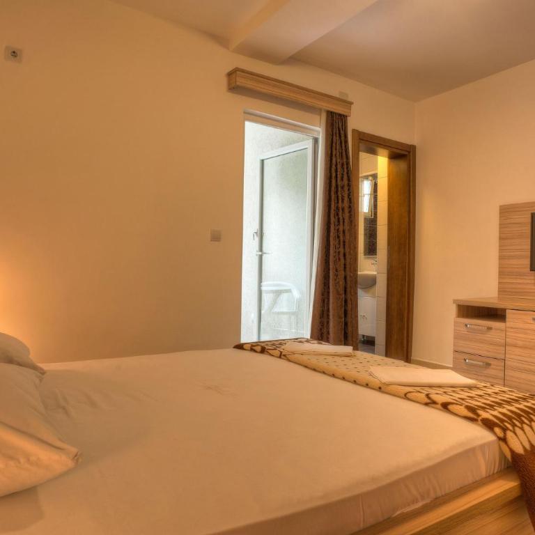 Guest House Maslina - Superior Double Room - 1