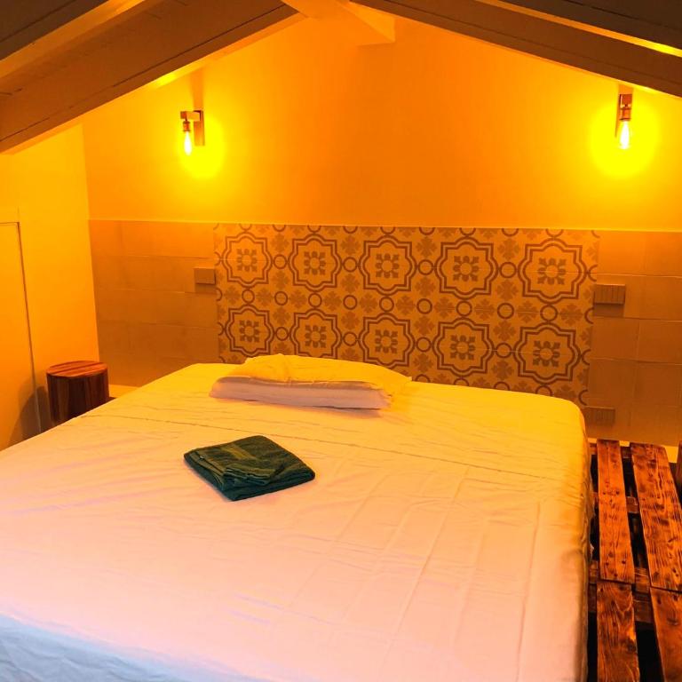 Charming Attic Apartment With Balcony & Swimming Pool - Appartamento con 3 Camere da Letto - 20