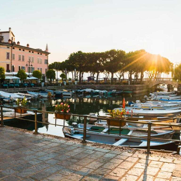 Charming Attic Apartment With Balcony & Swimming Pool - Appartamento con 3 Camere da Letto - 45