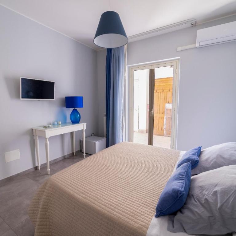 B&B Attico 160 - Deluxe Room - 15