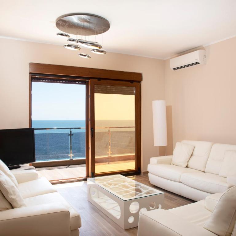 Royal Bay - Three-Bedroom Apartment - 6