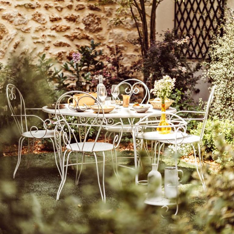 Hôtel Monsieur Aristide - Appartement - Vue sur Jardin - 4