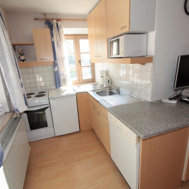 Stanzl Haus - Apartment mit 3 Schlafzimmern und Balkon - 8