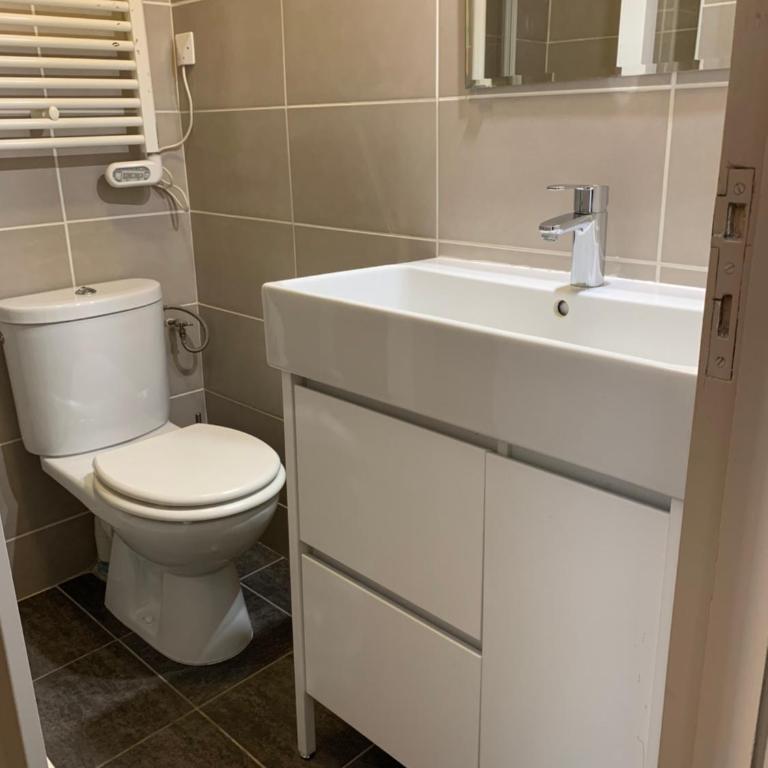 Hotel Azur - Chambre Simple Standard - 3